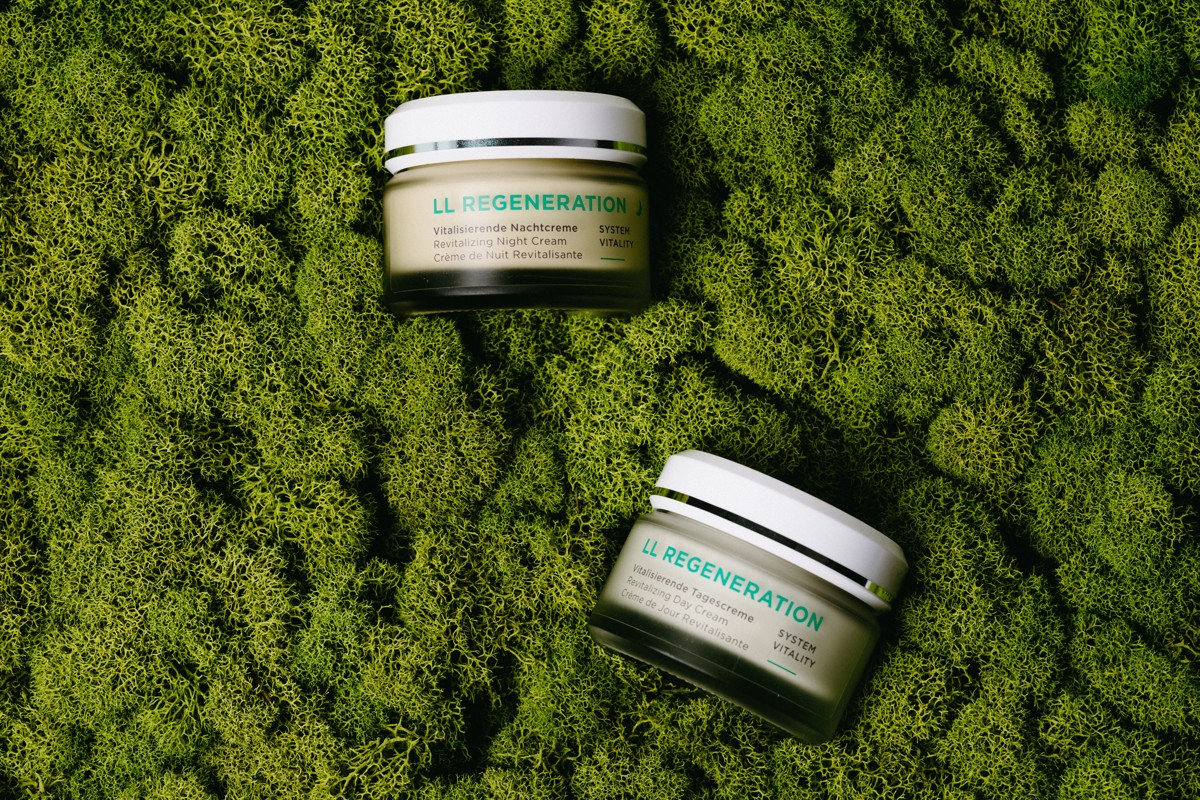 LL Regeneration products on moss